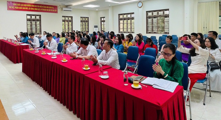 HỘI NGHỊ CÁN BỘ, CÔNG CHỨC, VIÊN CHỨC, NGƯỜI LAO ĐỘNG UBND PHƯỜNG LÁNG NĂM 2026- Ảnh 6.