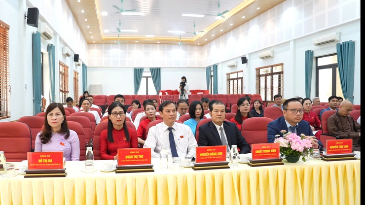 Xã Sơn Đồng tổ chức thành công Kỳ họp thứ nhất HĐND xã khóa XXI, nhiệm kỳ 2026 - 2031- Ảnh 1.