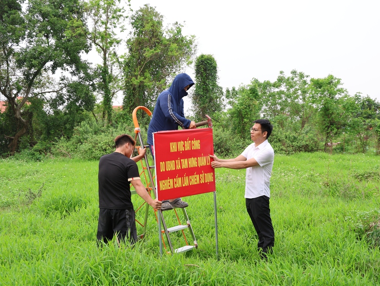 Tam Hưng tăng cường siết chặt quản lý đất đai, trật tự xây dựng: Quyết liệt từ chỉ đạo đến hành động thực địa- Ảnh 3.