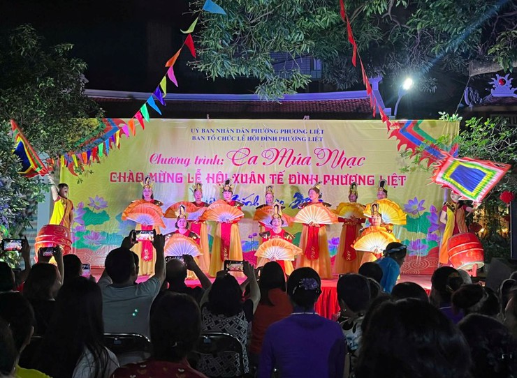 PHƯỜNG PHƯƠNG LIỆT: SÔI NỔI CHUỖI HOẠT ĐỘNG CHÀO MỪNG LỄ HỘI XUÂN TẾ ĐÌNH PHƯƠNG LIỆT NĂM 2026- Ảnh 9.