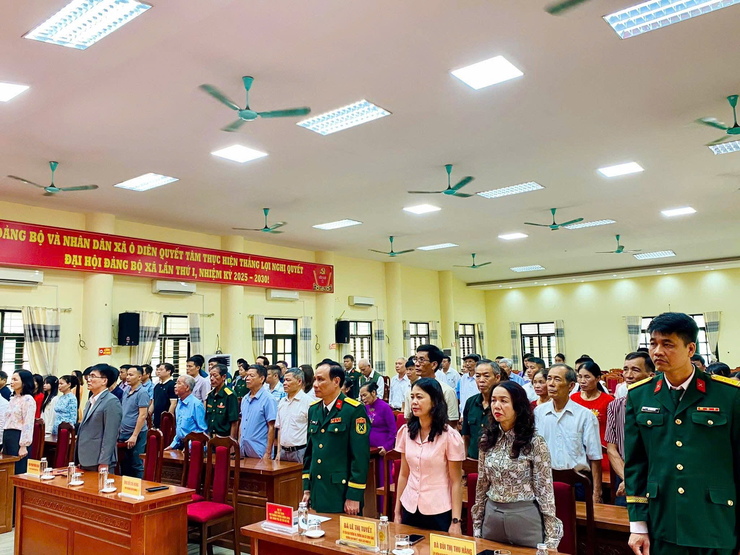 Xã Ô Diên tổ chức Lễ trao Bằng “Tổ quốc ghi công” cho thân nhân liệt sĩ- Ảnh 3.