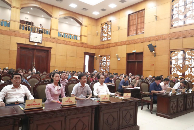 Tây Hồ nâng hiệu lực công vụ, quyết liệt chấn chỉnh kỷ luật, kỷ cương- Ảnh 1.