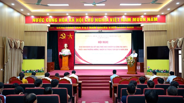 Đảng ủy xã Dương Hoà tổ chức Hội nghị giao ban đánh giá kết quả thực hiện nhiệm vụ công tác Quý I, triển khai phương hướng, nhiệm vụ trọng tâm Quý II năm 2026

- Ảnh 1.