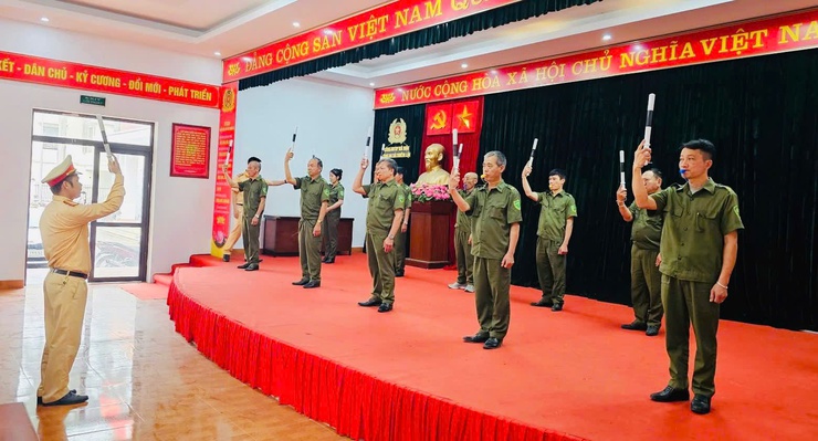 Công an xã Thiên Lộc tổ chức tập huấn, bồi dưỡng lực lượng tham gia bảo vệ ANTT ở cơ sở- Ảnh 8.