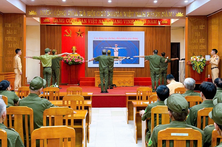 Thanh Liệt: Nâng cao năng lực phân luồng giao thông cho lực lượng an ninh cơ sở- Ảnh 7.