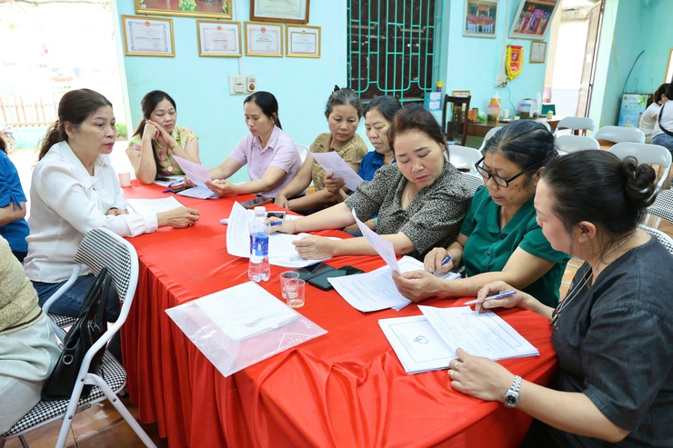 Tập huấn nghiệp vụ cho tổ Tiết kiệm và vay vốn Ngân hàng Chính sách xã hội trên địa bàn xã Phú Nghĩa- Ảnh 10.