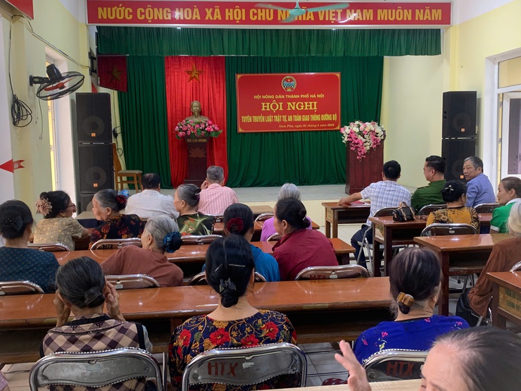 Xã Nam Phù: Nâng cao ý thức giao thông cho hội viên nông dân- Ảnh 4.