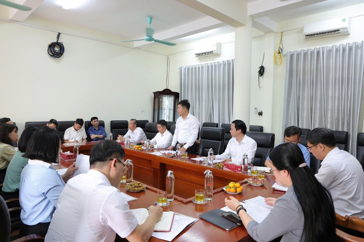 Chủ tịch Hội Nông dân thành phố Hà Nội Phạm Hải Hoa về làm việc với Hội Nông dân xã Phú Nghĩa- Ảnh 7.