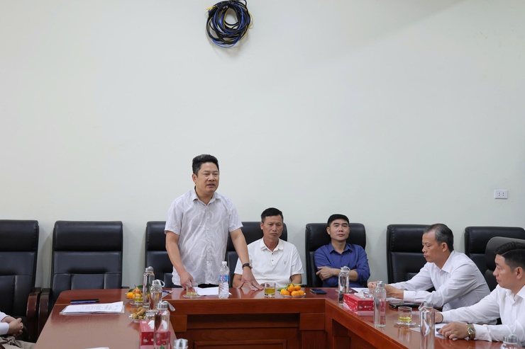 Chủ tịch Hội Nông dân thành phố Hà Nội Phạm Hải Hoa về làm việc với Hội Nông dân xã Phú Nghĩa- Ảnh 8.