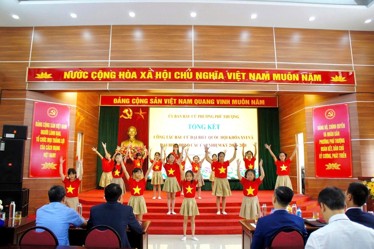 Phường Phú Thượng tổng kết thành công công tác bầu cử nhiệm kỳ 2026–2031: Dân chủ – Kỷ cương – Đoàn kết- Ảnh 3.