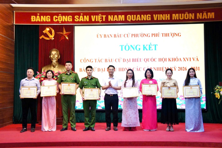 Phường Phú Thượng tổng kết thành công công tác bầu cử nhiệm kỳ 2026–2031: Dân chủ – Kỷ cương – Đoàn kết- Ảnh 14.