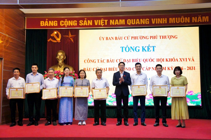 Phường Phú Thượng tổng kết thành công công tác bầu cử nhiệm kỳ 2026–2031: Dân chủ – Kỷ cương – Đoàn kết- Ảnh 11.