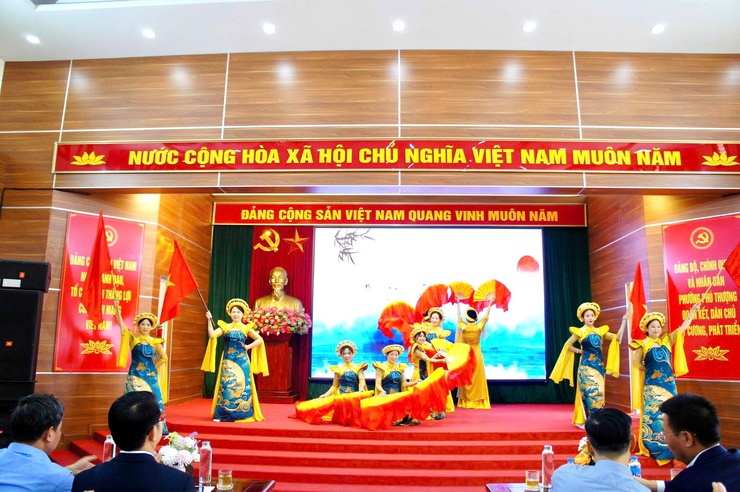 Phường Phú Thượng tổng kết thành công công tác bầu cử nhiệm kỳ 2026–2031: Dân chủ – Kỷ cương – Đoàn kết- Ảnh 2.