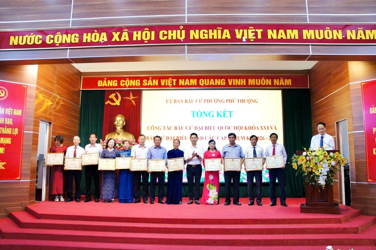 Phường Phú Thượng tổng kết thành công công tác bầu cử nhiệm kỳ 2026–2031: Dân chủ – Kỷ cương – Đoàn kết- Ảnh 17.