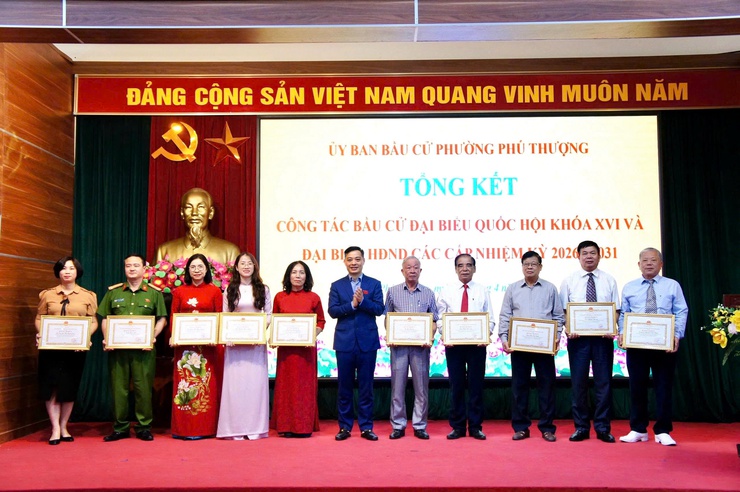 Phường Phú Thượng tổng kết thành công công tác bầu cử nhiệm kỳ 2026–2031: Dân chủ – Kỷ cương – Đoàn kết- Ảnh 10.