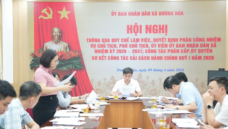 UBND xã họp giao ban thường kỳ thông qua một số nội dung trọng tâm - Ảnh 1.