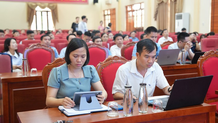 Xã Dương Hoà từng bước nâng cao hiệu quả quản lý, điều hành trên môi trường số - Ảnh 1.