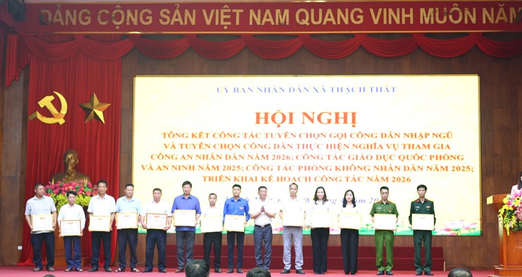 THẠCH THẤT: TỔNG KẾT CÔNG TÁC TUYỂN QUÂN NĂM 2026, GIÁO DỤC GIÁO DỤC QUỐC PHÒNG VÀ AN NINH, PHÒNG KHÔNG NHÂN DÂN NĂM 2025, TRIỂN KHAI NHIỆM VỤ NĂM 2026- Ảnh 5.