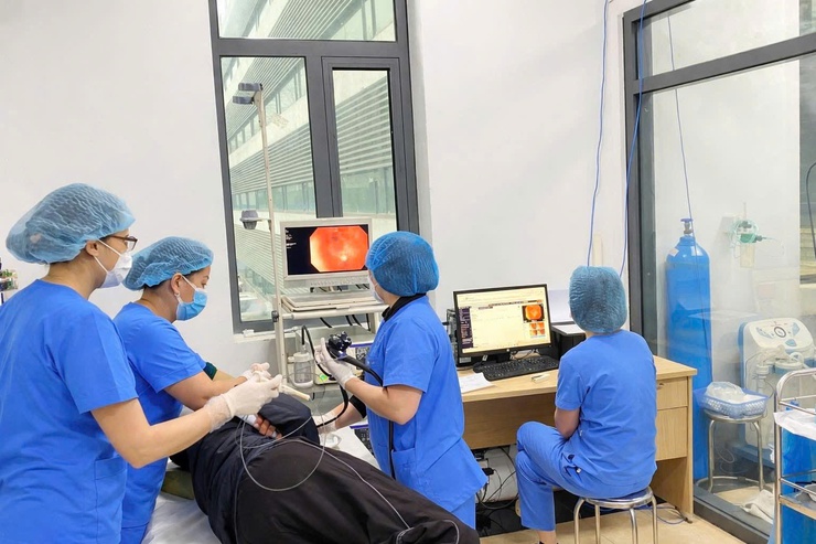 Không chủ quan với dị vật thực quản- Ảnh 1.