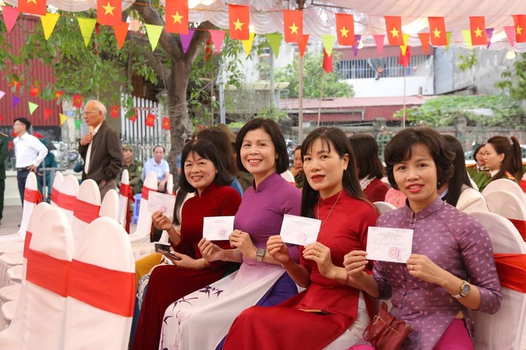 Phụ nữ Phúc Thọ – Lan tỏa yêu thương, bứt phá chuyển đổi số, vững bước trong kỷ nguyên mới- Ảnh 5.