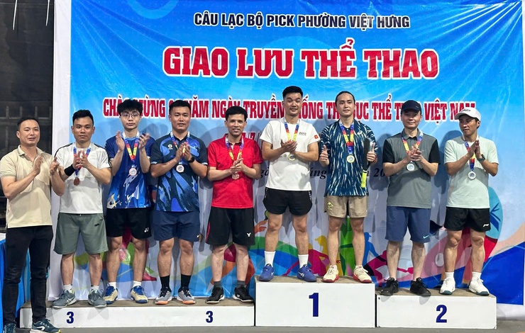 Sôi nổi phong trào Thể dục Thể thao ở Phường Việt Hưng - lan tỏa  tinh thần khỏe để xây dựng và phát triển
- Ảnh 3.