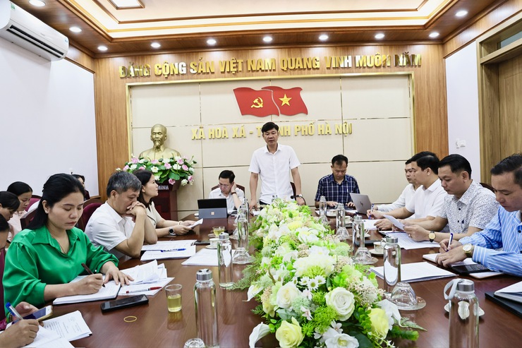 THƯỜNG TRỰC ĐẢNG ỦY LÀM VIỆC VỚI TRUNG TÂM DỊCH VỤ TỔNG HỢP XÃ- Ảnh 1.