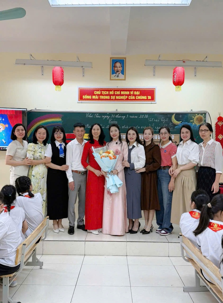 Giáo viên Trường Tiểu học Trường Yên đạt giải Ba tại Hội thi giáo viên dạy giỏi cấp thành phố năm học 2025 - 2026- Ảnh 7.