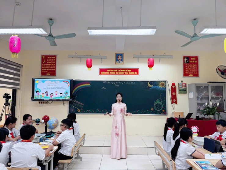 Giáo viên Trường Tiểu học Trường Yên đạt giải Ba tại Hội thi giáo viên dạy giỏi cấp thành phố năm học 2025 - 2026- Ảnh 6.