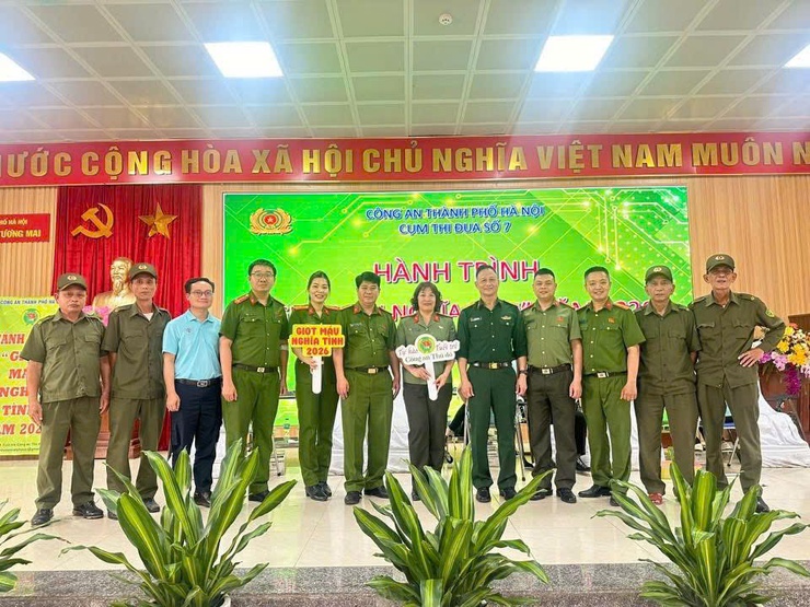 VÌ ĐỒNG ĐỘI THÂN YÊU - VÌ CỘNG ĐỒNG KHOẺ MẠNH - VÌ MỘT XÃ HỘI NHÂN VĂN VÀ ĐẦY ẮP TÌNH NGƯỜI - LAN TỎA TINH THẦN NHÂN ÁI QUA HÀNH TRÌNH “GIỌT MÁU NGHĨA TÌNH” NĂM 2026- Ảnh 1.