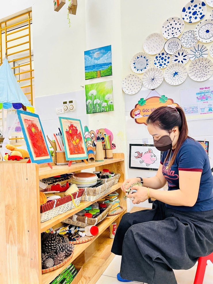 Trường Mầm non Nghiêm Xuyên triển khai tháng cao điểm tổng dọn vệ sinh môi trường – khử khuẩn- Ảnh 2.