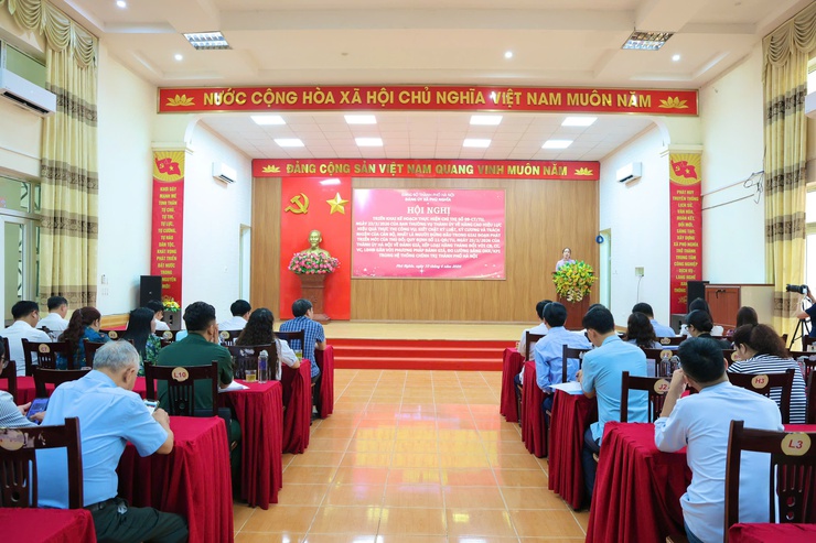 Đảng ủy xã Phú Nghĩa tổ chức Hội nghị quán triệt, triển khai kế hoạch thực hiện Chỉ thị số 09-CT/TU và Quy định số 11 của Thành ủy Hà Nội- Ảnh 1.
