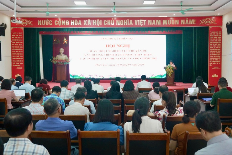 Đảng ủy xã Thiên Lộc tổ chức hội nghị quán triệt Nghị quyết chuyên đề và các Chương trình hành động để thực hiện một số Nghị quyết chiến lược của Bộ Chính trị- Ảnh 1.