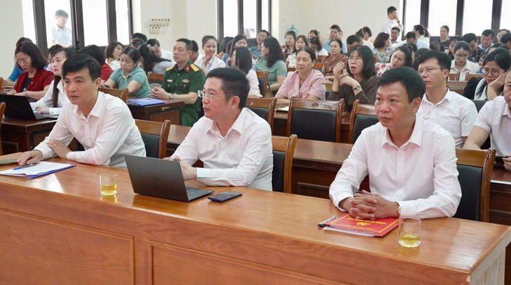 Đảng ủy xã Thiên Lộc tổ chức hội nghị quán triệt Nghị quyết chuyên đề và các Chương trình hành động để thực hiện một số Nghị quyết chiến lược của Bộ Chính trị- Ảnh 2.