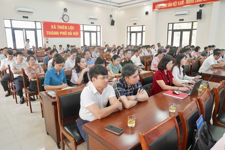 Đảng ủy xã Thiên Lộc tổ chức hội nghị quán triệt Nghị quyết chuyên đề và các Chương trình hành động để thực hiện một số Nghị quyết chiến lược của Bộ Chính trị- Ảnh 5.