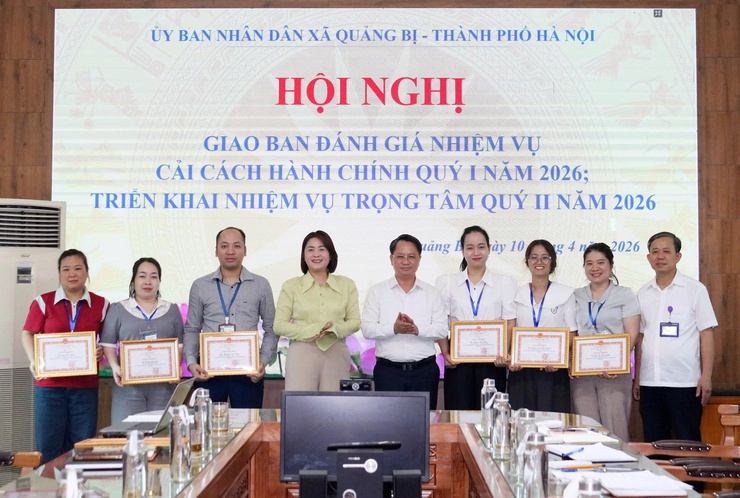 UBND xã Quảng Bị: tổ chức Hội nghị giao ban đánh giá nhiệm vụ cải cách hành chính quý I năm 2026; triển khai nhiệm vụ trọng tâm quý II năm 2026- Ảnh 6.