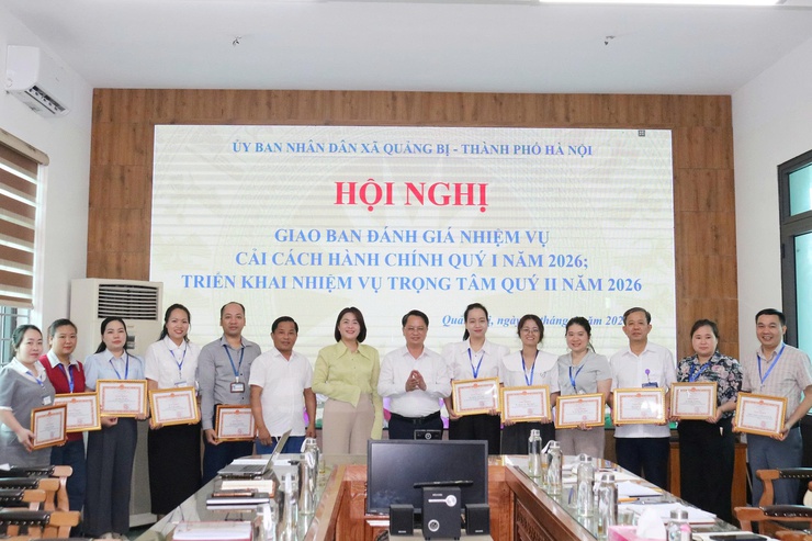 UBND xã Quảng Bị: tổ chức Hội nghị giao ban đánh giá nhiệm vụ cải cách hành chính quý I năm 2026; triển khai nhiệm vụ trọng tâm quý II năm 2026- Ảnh 5.