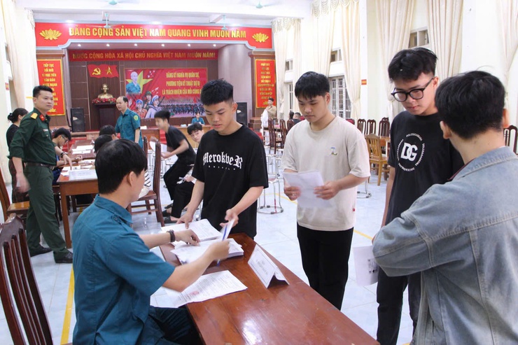 Phú Nghĩa : Tổ chức đăng ký nghĩa vụ quân sự lần đầu, dân quân tự vệ năm 2026 các thôn thuộc cụm Đông Sơn, Thanh Bình - Ảnh 3.