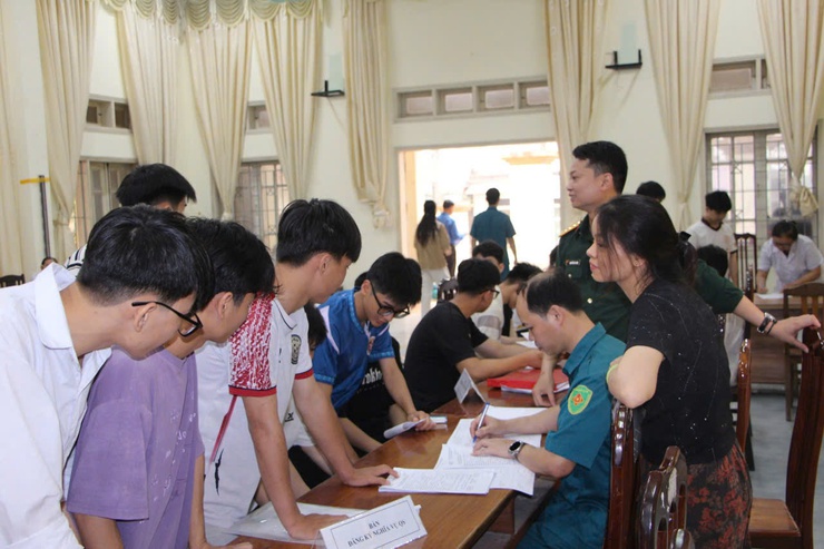 Phú Nghĩa : Tổ chức đăng ký nghĩa vụ quân sự lần đầu, dân quân tự vệ năm 2026 các thôn thuộc cụm Đông Sơn, Thanh Bình - Ảnh 8.