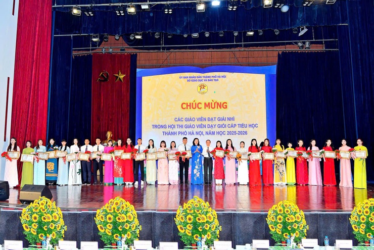 CHÚC MỪNG NHỮNG "BÔNG HOA" TƯƠI THẮM CỦA GIÁO DỤC THIÊN LỘC TẠI HỘI THI GIÁO VIÊN DẠY GIỎI CẤP THÀNH PHỐ- Ảnh 1.