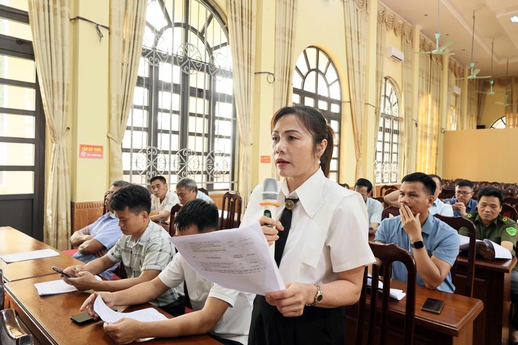 UBND xã Quảng Bị tổ chức hội nghị triển khai phương án thu gom rác thải trên địa bàn- Ảnh 6.