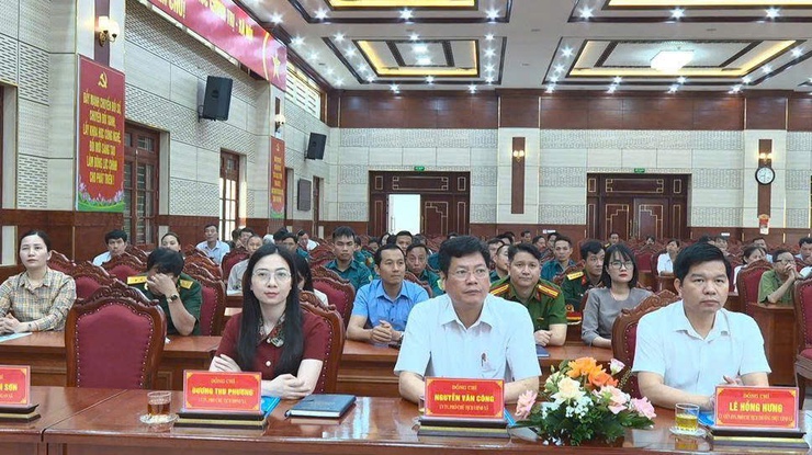 Phúc Thọ tổng kết công tác tuyển chọn, gọi công dân nhập ngũ và thực hiện nghĩa vụ tham gia CAND năm 2026- Ảnh 5.