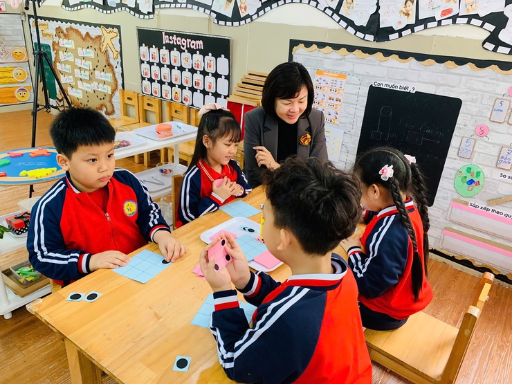 Tâm - Tầm - Tài của người “thuyền trưởng” trường Mầm non Đô thị Việt Hưng - Ảnh 2.