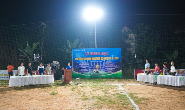 Khai mạc Giải bóng đá thanh niên thôn Du Nghệ lần thứ V năm 2026- Ảnh 1.