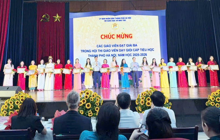 Sở Giáo dục và Đào tạo Hà Nội tổ chức hội nghị tổng kết hội thi giáo viên dạy giỏi cấp tiểu học thành phố Hà Nội năm học 2025 - 2026- Ảnh 1.
