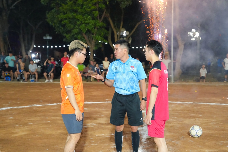 Khai mạc Giải bóng đá thanh niên thôn Du Nghệ lần thứ V năm 2026- Ảnh 8.