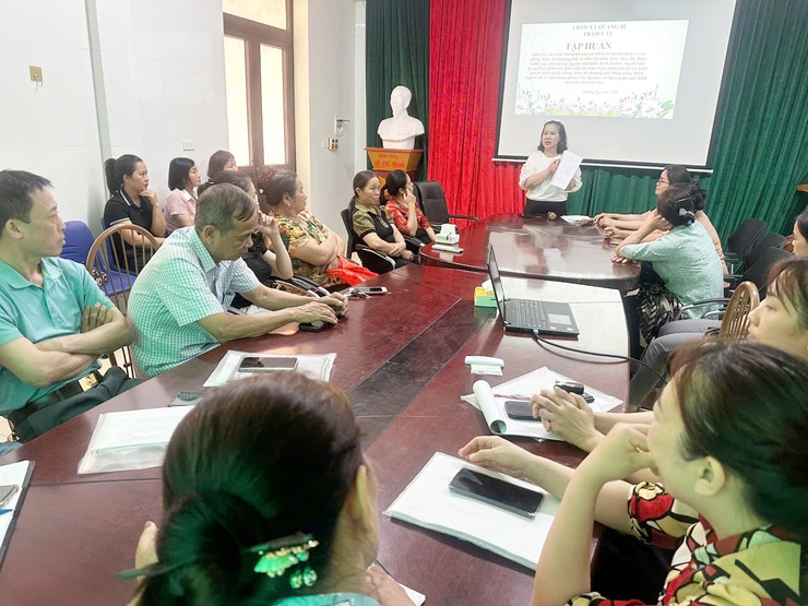 Trạm y tế xã Quảng Bị: Tập huấn An toàn, vệ sinh lao động cho cán bộ y tế, cán bộ y tế thôn- Ảnh 1.