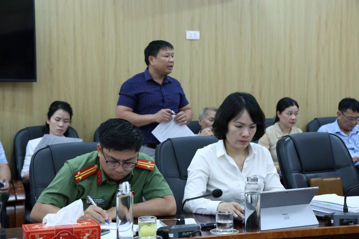 Ban chỉ đạo công tác giải phóng mặt bằng xã Xuân Mai tổ chức hội nghị kiểm điểm tiến độ giải phóng mặt bằng Dự án Cải tạo nâng cấp đường Quốc lộ 6 đoạn qua địa bàn xã- Ảnh 3.