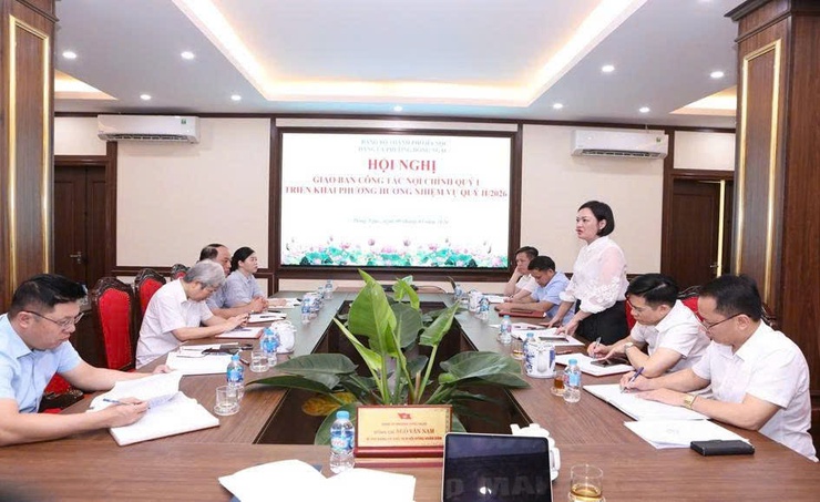 Đảng ủy phường Đông Ngạc giao ban khối Nội chính đánh giá kết quả thực hiện nhiệm vụ Quý I/2026 và triển khai phương hướng nhiệm vụ trọng tâm Quý II/2026- Ảnh 4.