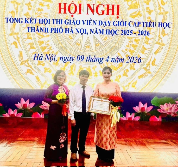 Ứng Hòa có 02 giáo viên đạt giải Nhì Hội thi giáo viên dạy giỏi cấp Thành phố.- Ảnh 2.