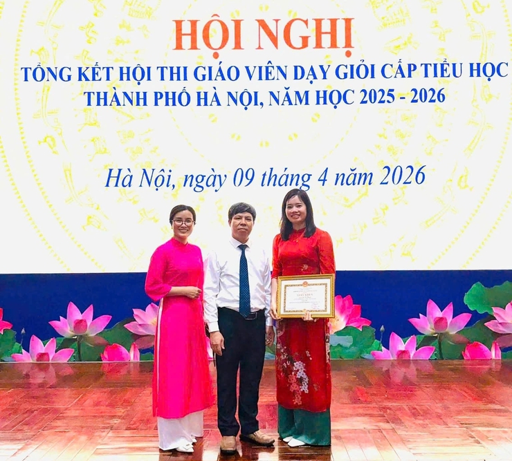 Ứng Hòa có 02 giáo viên đạt giải Nhì Hội thi giáo viên dạy giỏi cấp Thành phố.- Ảnh 3.